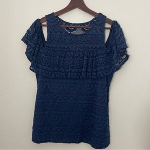 EUC Lilly Pulitzer Lyra Top, High Tide Navy Size M- Soft Scalloped Striped Lace